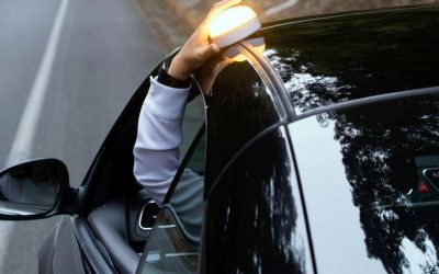 ¿Qué son las luces de emergencia V16 y por qué son tan importantes?