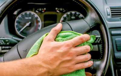 Siete errores a evitar al limpiar tu coche